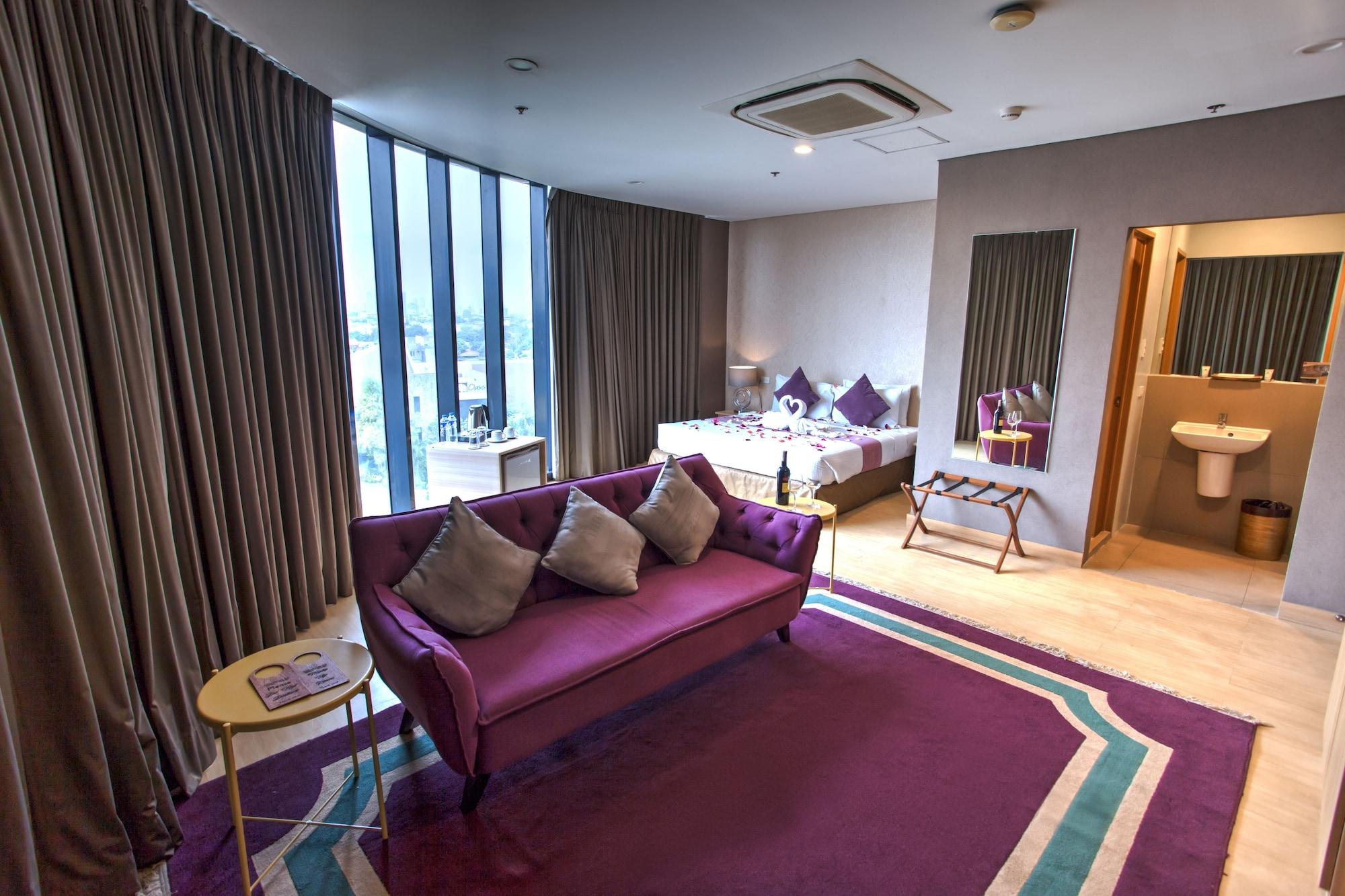 Madison 101 Hotel + Tower Кесон-Сіті Екстер'єр фото